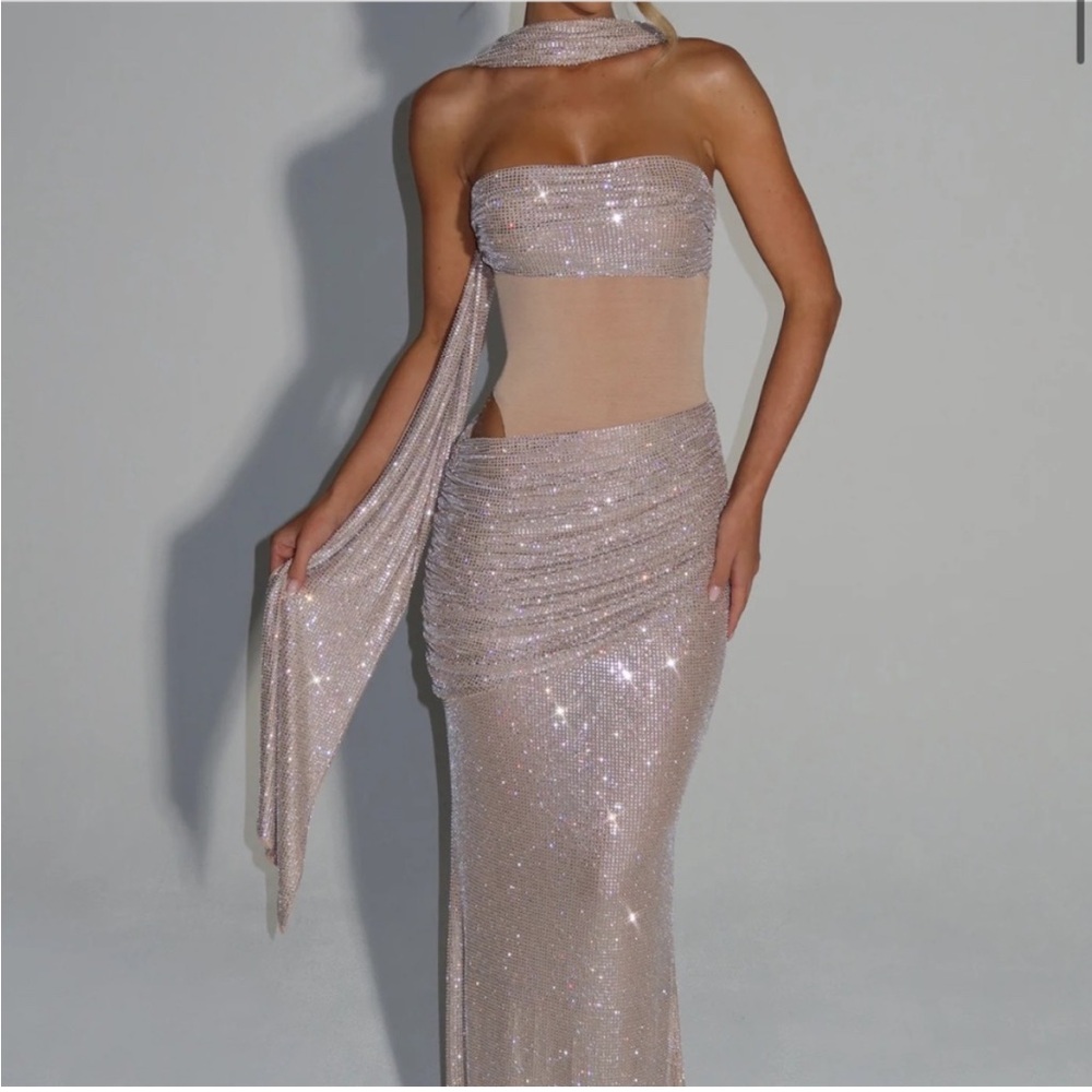 Babyboo Dress Elegant Women's Glittering Evening Dress Size -M